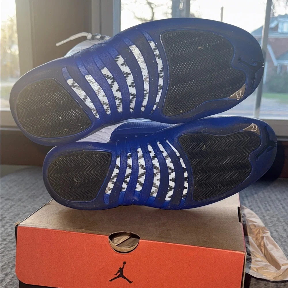 Jordan 12s Sneakers White and Blue - Picture 6 of 6